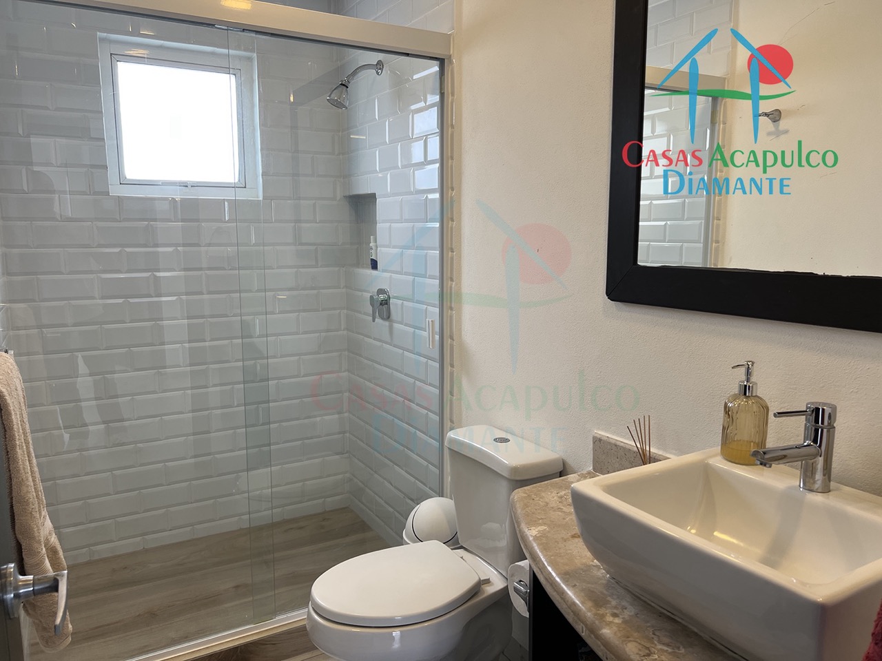 Pacífico Diamante Amarras 201 - Baño completo 1